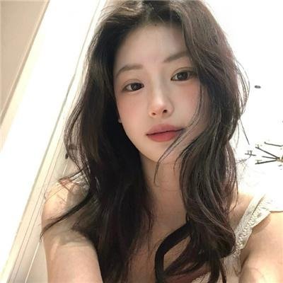 海底裸女